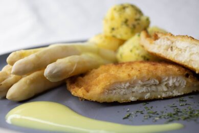 Haehnchen mit Spargel und Hollandaise 1 scaled