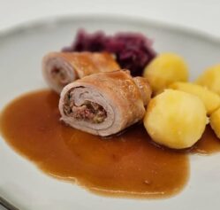 Selbstgemachte Schweineroulade