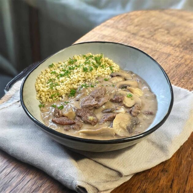 Boeuf Stroganoff